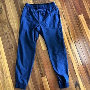 Lululemon men’s jogger, Navy blue, Large